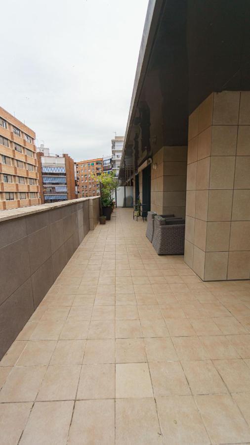 Rentalsevilla Coqueto Apartamento Con Terraza Privada Exterior photo